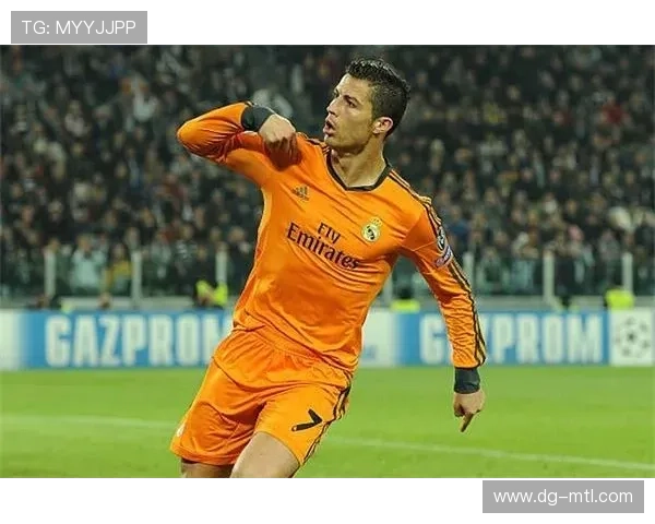 C罗标志性庆祝动作再现赛场，表现稳健助力球队逆转获胜