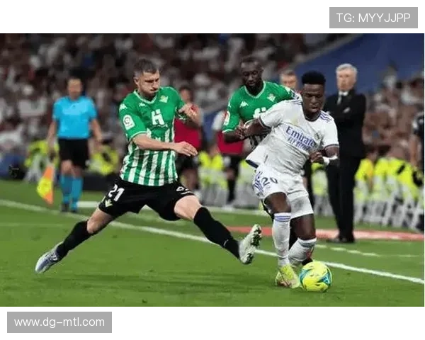 德甲永不言弃精神彰显球队韧性与竞技风貌